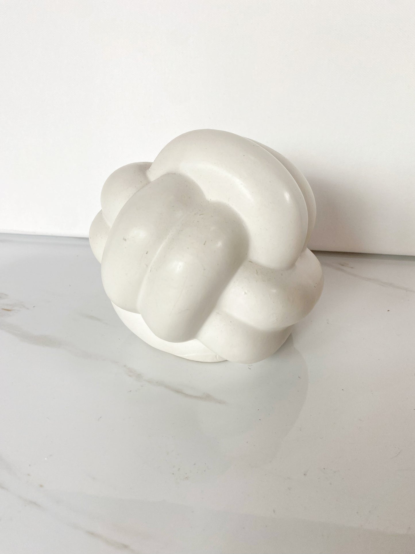 Ceramic Knot Decor