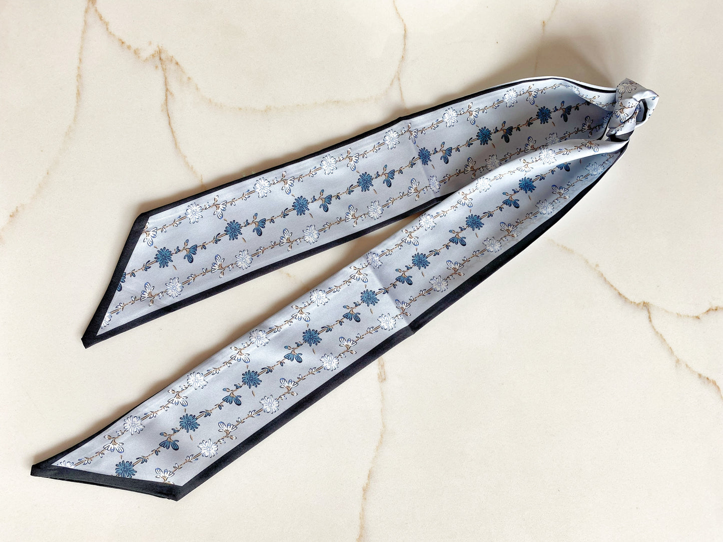 Jada Scarf Tie