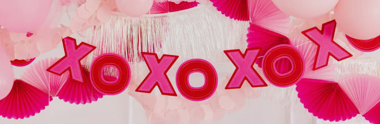 XOXO Felt Banner