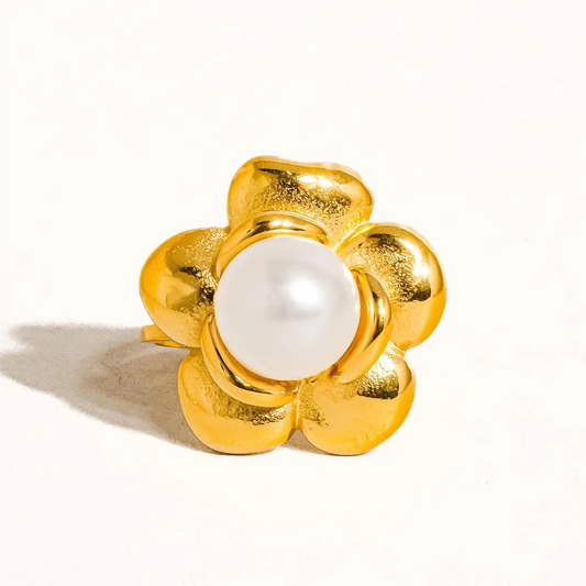 Neville Pearl Flower Ring